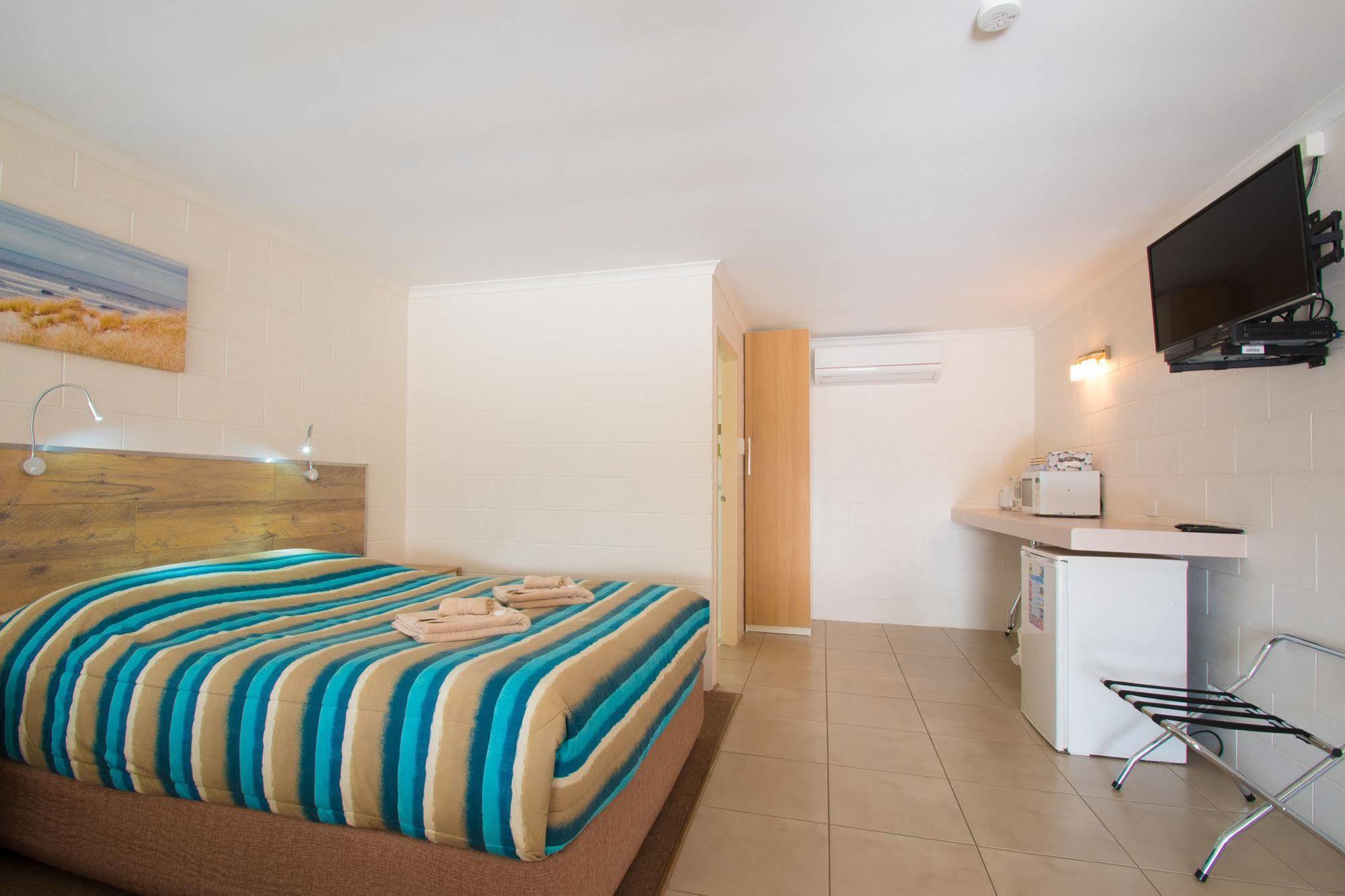 A & A Motel Proserpine Dış mekan fotoğraf